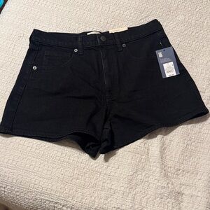 Universal Thread Women's High-rise 90's Cutoff Jean Shorts Black Size 8